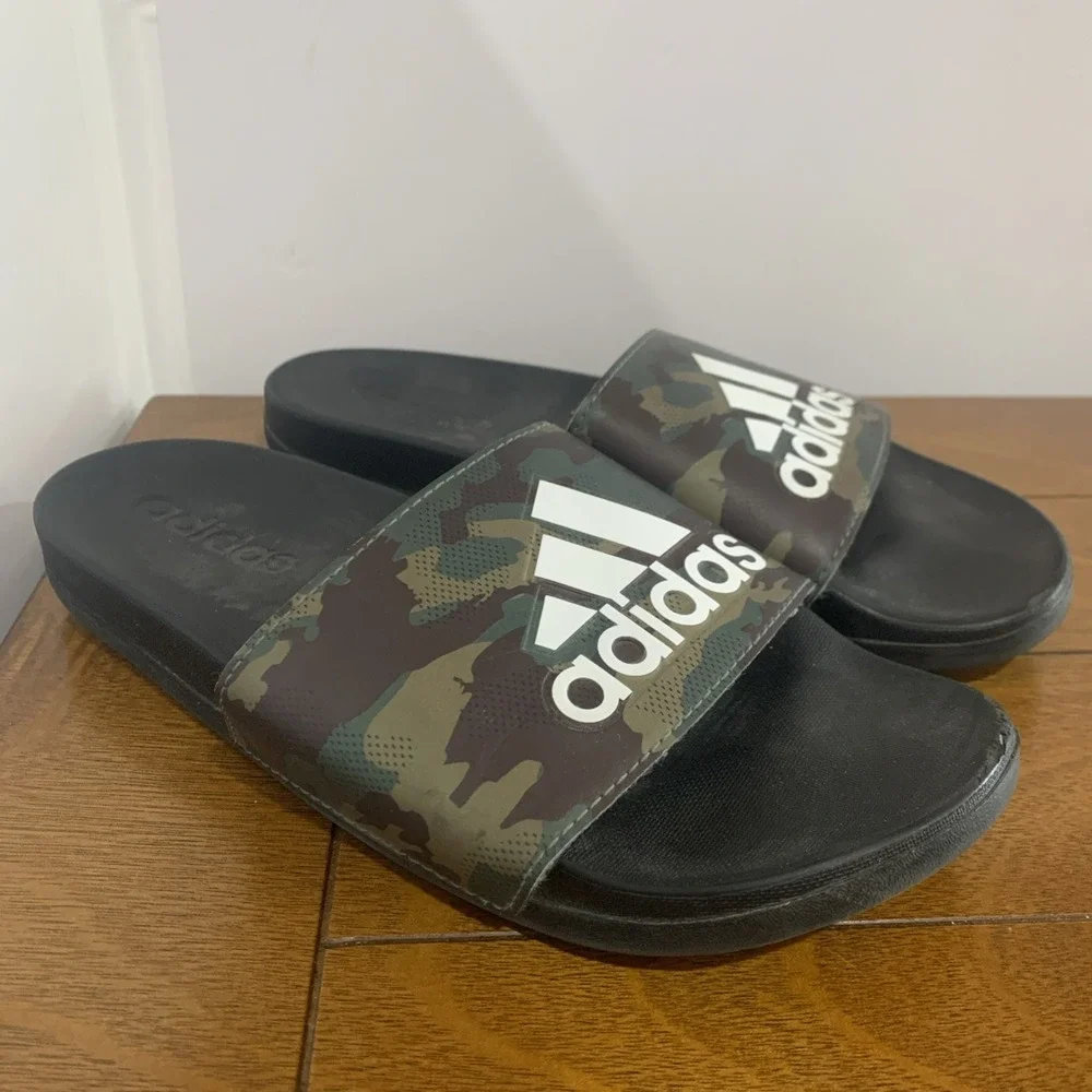 ADIDAS MEN'S ADILETTE COMFORT CAMO / White SANDALS SLIDES Slip On Size 5